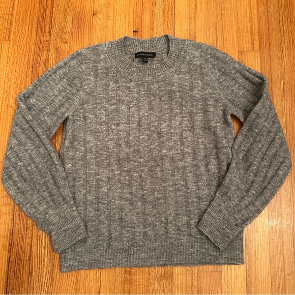 Banana Republic Sweater Womens Sz XS Gray Crew Neck Wool Alpaca blended(n3 - Picture 1 of 9